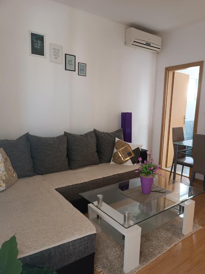 Apartment "San Marino" Baška Voda Exterior foto